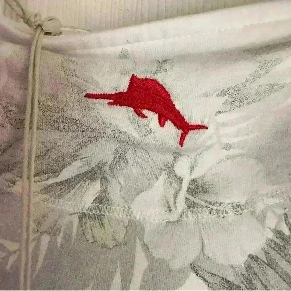 NWT Women's Tommy Bahama White Kansas City Chiefs Floral Victory T-Shirt Size XS - Picture 4 of 8